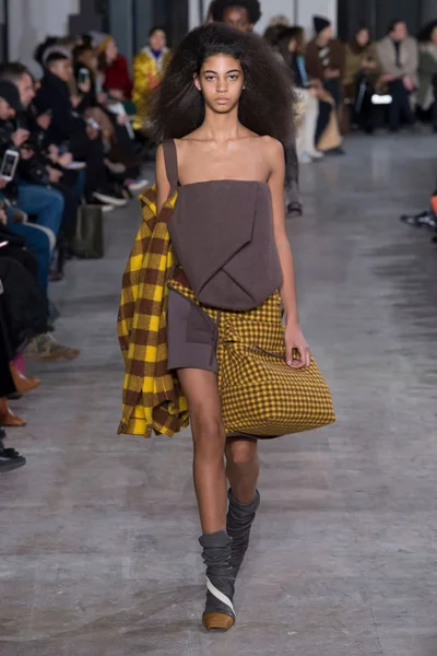 Look 34